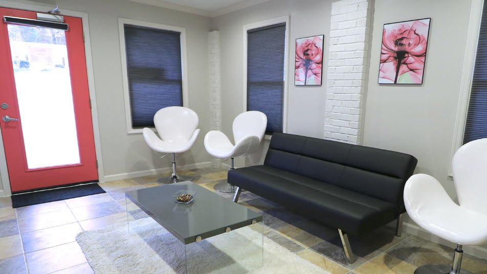 biological-dentist-in-atlanta-dental-office-reception-area